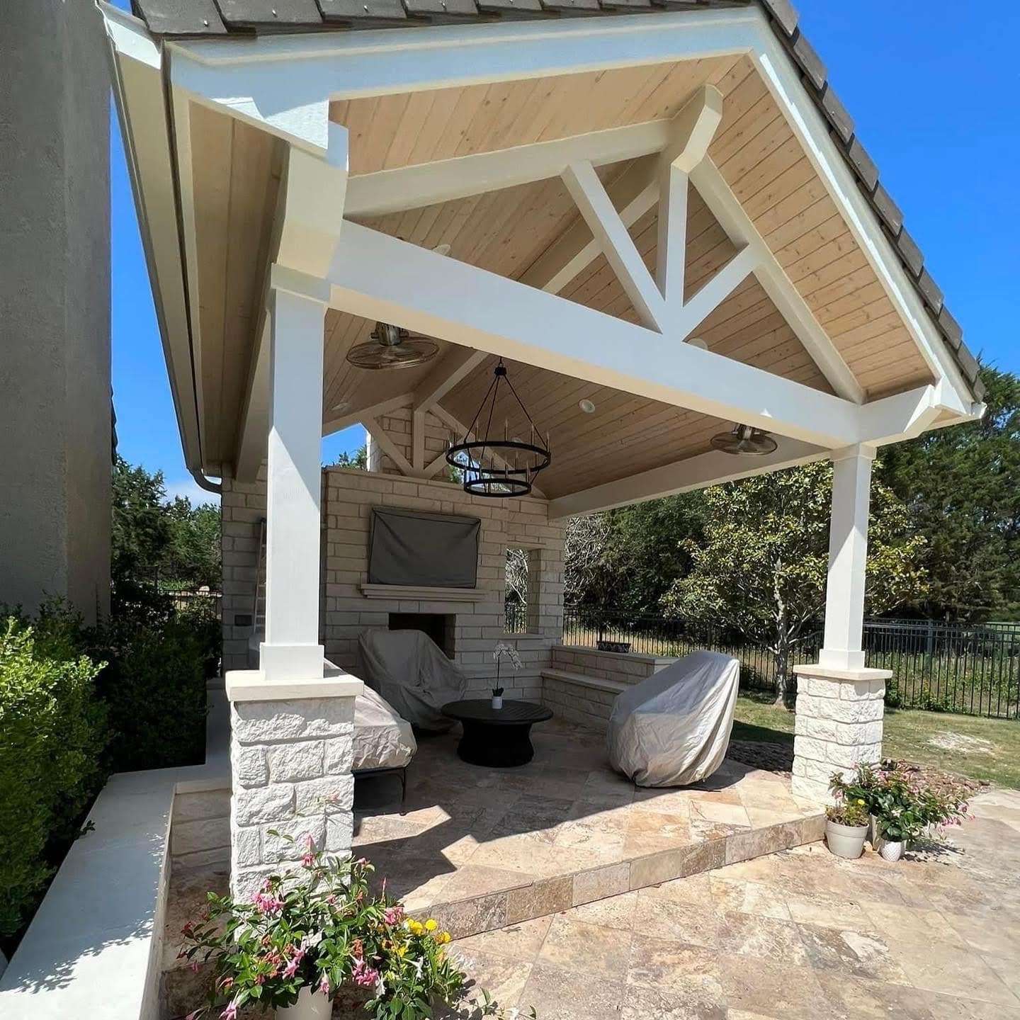 poolhouse2-min - TWT Exteriors